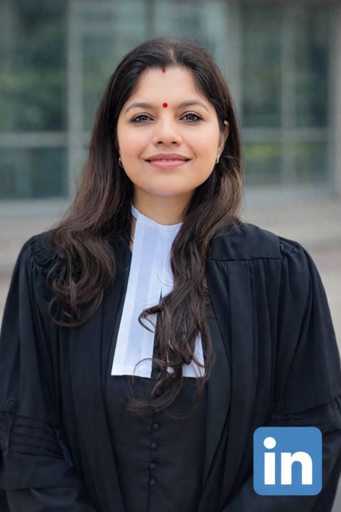 Adv Pragati Sharma Image